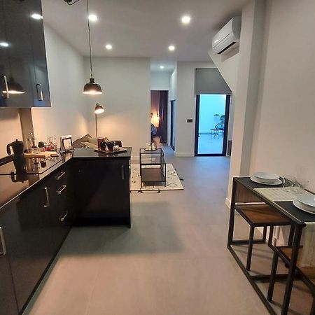Love Rent4 Malaga Mercedes Bagian luar foto