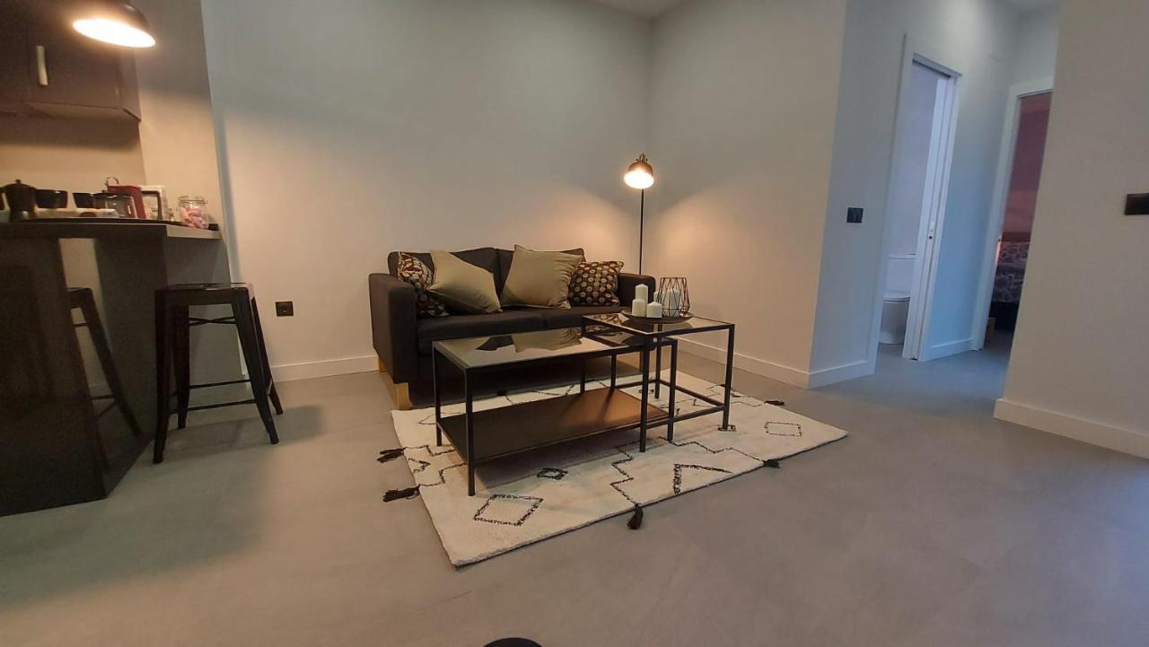 Love Rent4 Malaga Mercedes Bagian luar foto